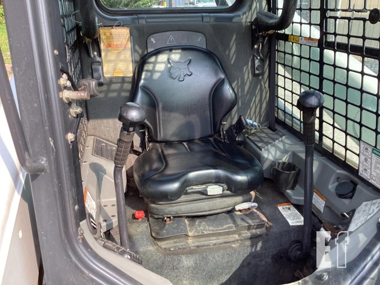 2015-bobcat-t770-image-12