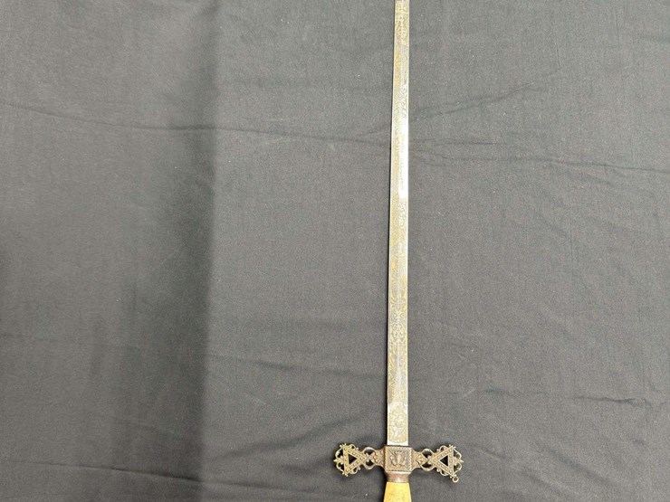 masonic-knights-templar-past-commander-id'd-ceremonial-sword-w/scabbard-image-2