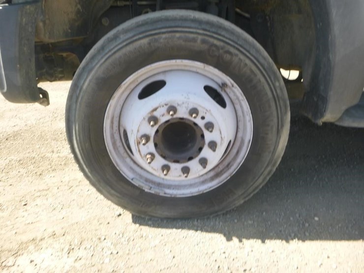 2016-ford-f550-image-18