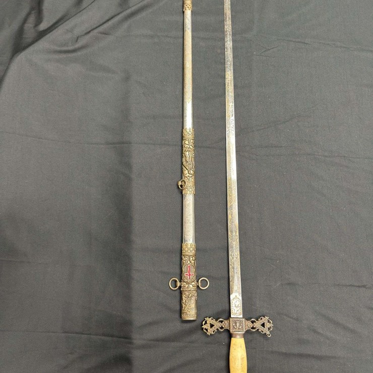 Masonic Knights Templar Past Commander ID'd Ceremonial Sword w/Scabbard