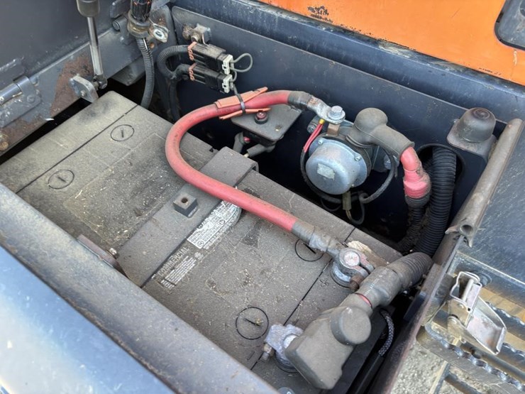 2013-doosan-dl300-3-image-59