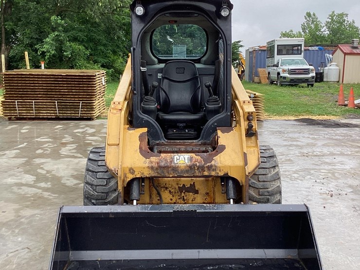 2019-caterpillar-236d-image-7