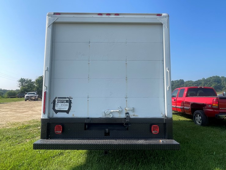 2005-chevrolet-3500-image-79