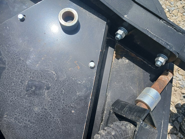#19696-•-wolverine-3-blade-mower-skid-steer-attachment-[damaged]-image-20