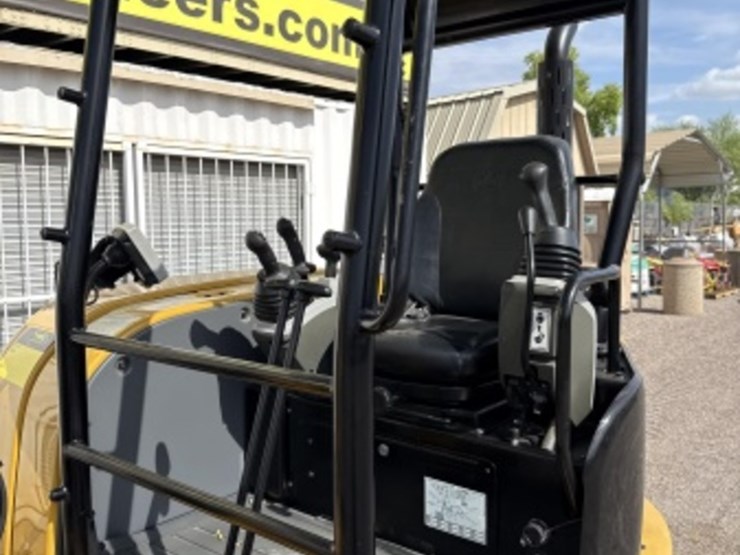 2019-caterpillar-305e2-cr-image-30