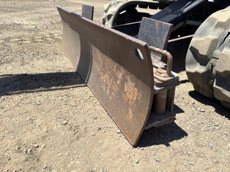 2020-deere-17g-image-9