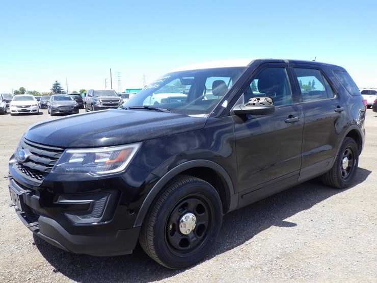 2018-ford-explorer-image-1