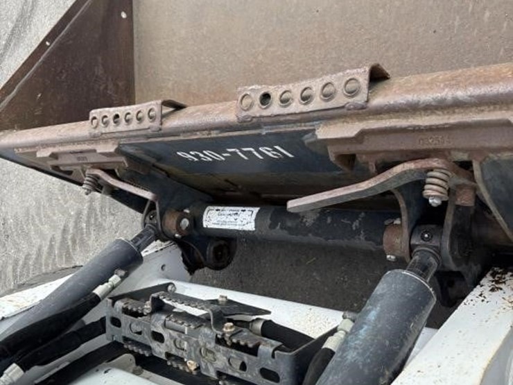 2018-bobcat-s550-image-11