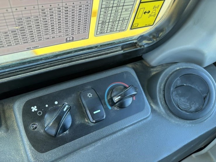 2019-caterpillar-305e2-hydraulic-excavator-image-36