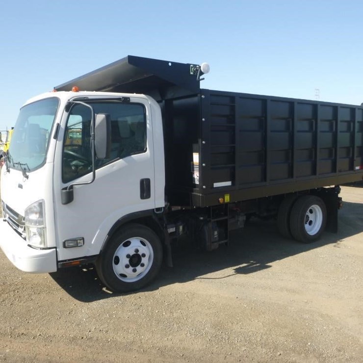 2017 ISUZU NQR