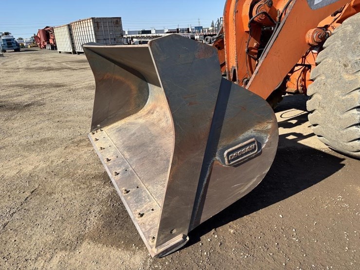 2013-doosan-dl300-3-image-9
