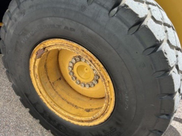 caterpillar-928g-image-14