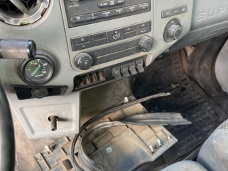 2015-ford-f750-image-23