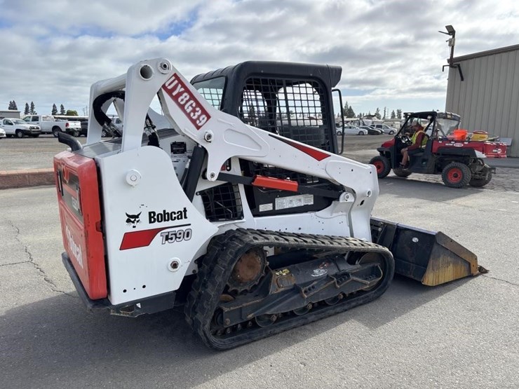 2019-bobcat-t590-image-3