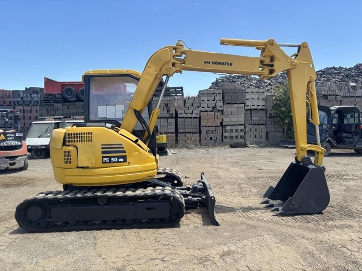 komatsu-pc50uu-image-7