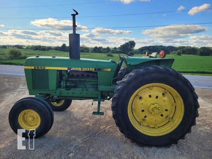 john-deere-2840-image-12
