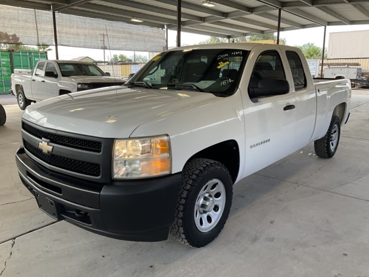 2011-chevrolet-silverado-1500-image-4