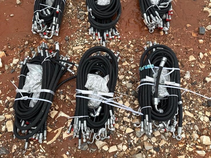 future-quantity-of-hydraulic-hoses-image-1
