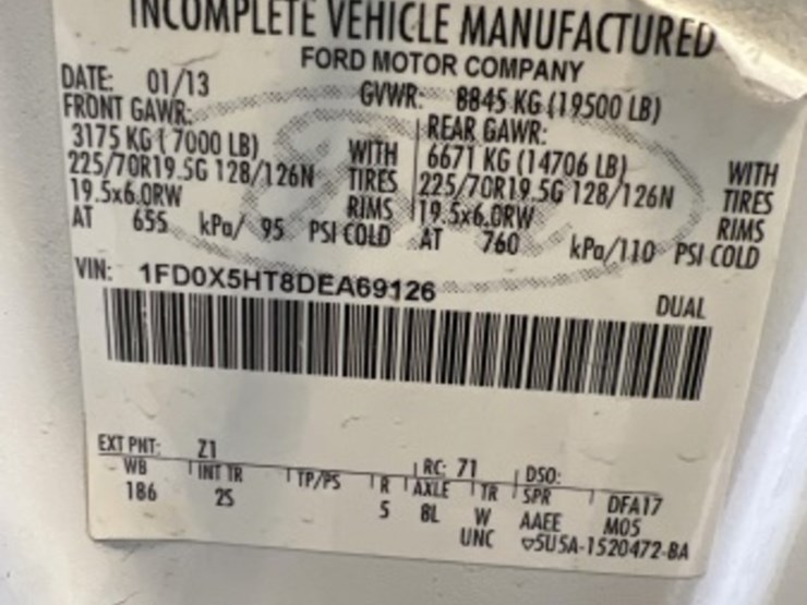 2013-ford-f550-image-10