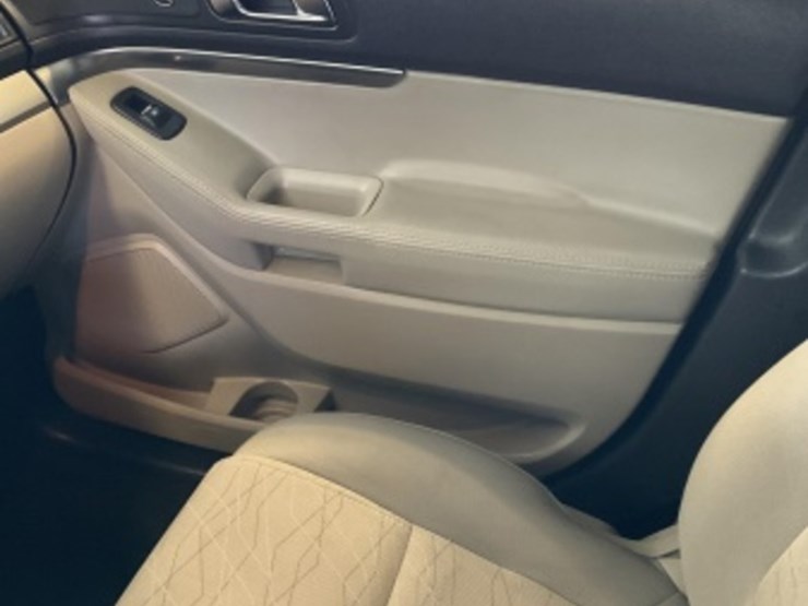 2013-ford-explorer-image-20