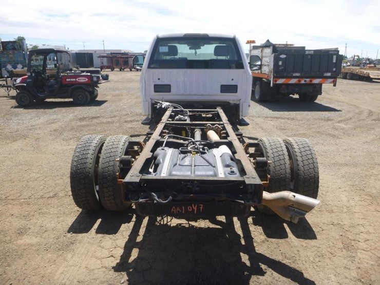 2017-ford-f550-image-6