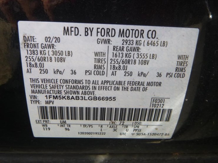 2020-ford-explorer-image-15