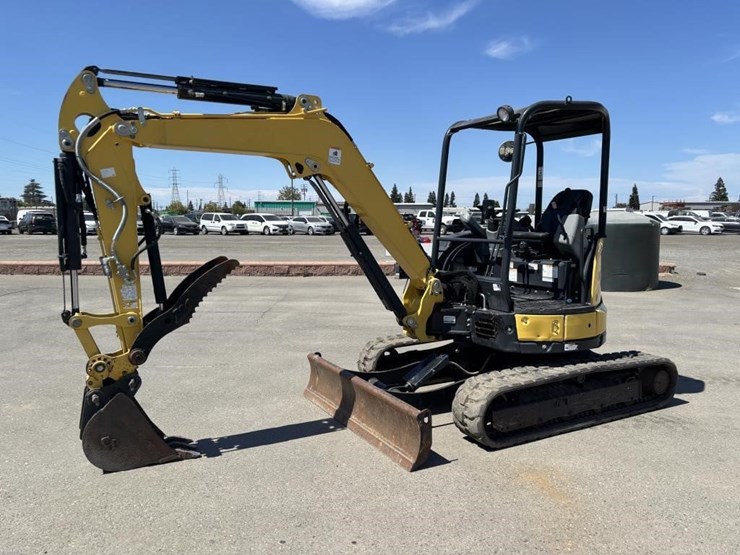 2020-yanmar-vi035-hydraulic-excavator-image-1