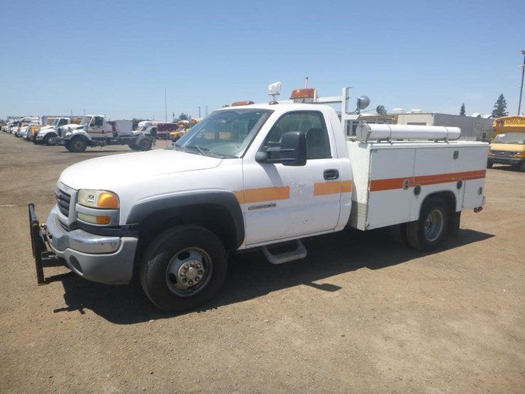 2007-gmc-3500-image-1