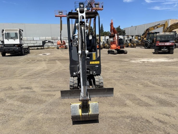 2022-bobcat-e20-image-6