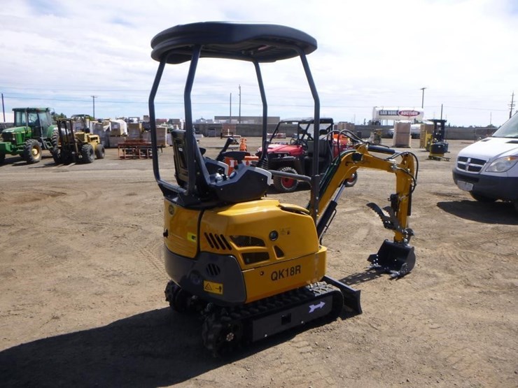 2025-cfg-qk18r-hydraulic-excavator-image-3