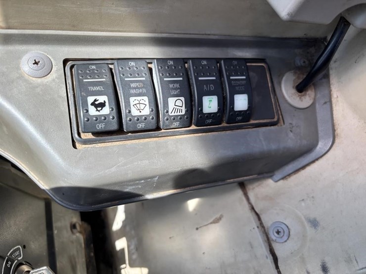 yanmar-sv100-1-image-37