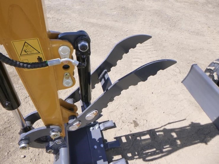 2025-cfg-qk18r-hydraulic-excavator-image-13