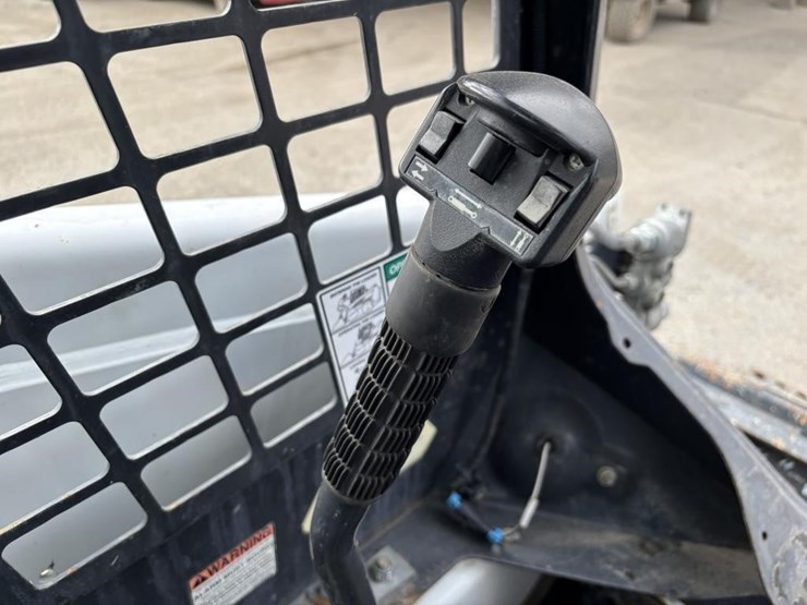 2017-bobcat-s450-image-22