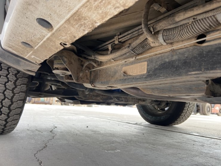 2014-chevrolet-silverado-1500-image-26