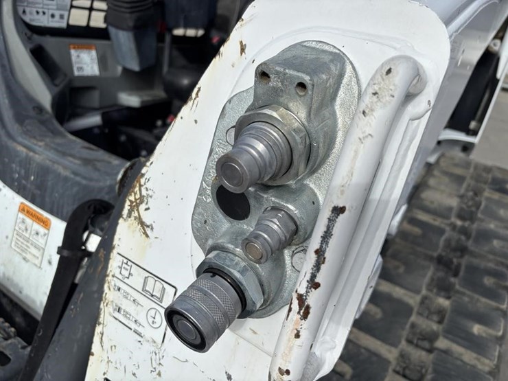 2019-bobcat-t590-image-13