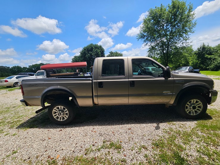 2006-ford-f350-image-18