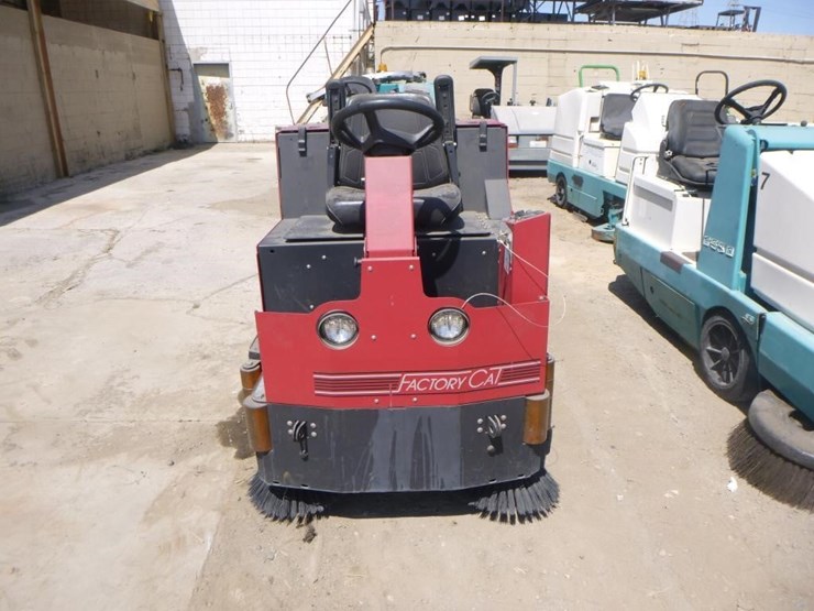 caterpillar-420-image-5