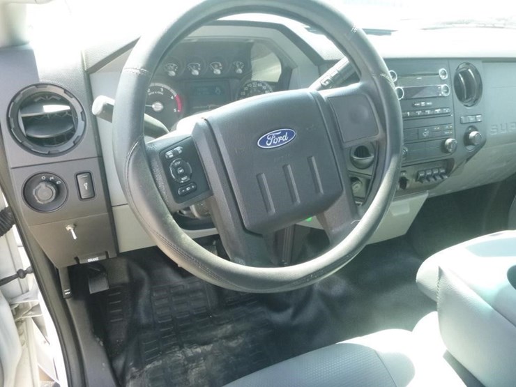 2012-ford-f550-image-17