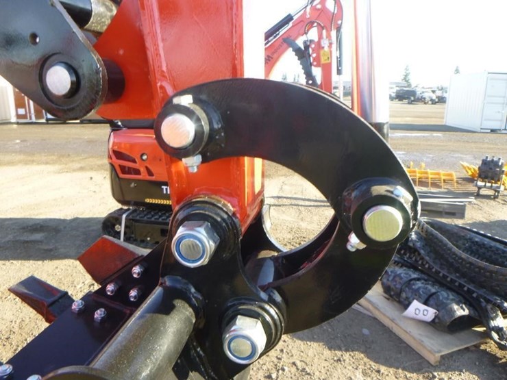 2025-tpm-16-hydraulic-excavator-image-11