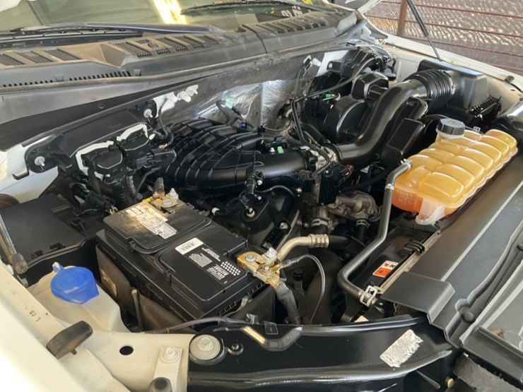 2016-ford-f150-image-13