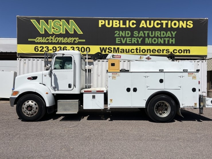 2011-peterbilt-337-image-2