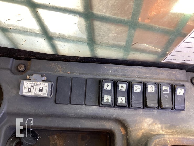 2018-takeuchi-tl12r2-image-20