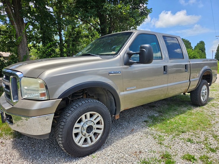 2006-ford-f350-image-3