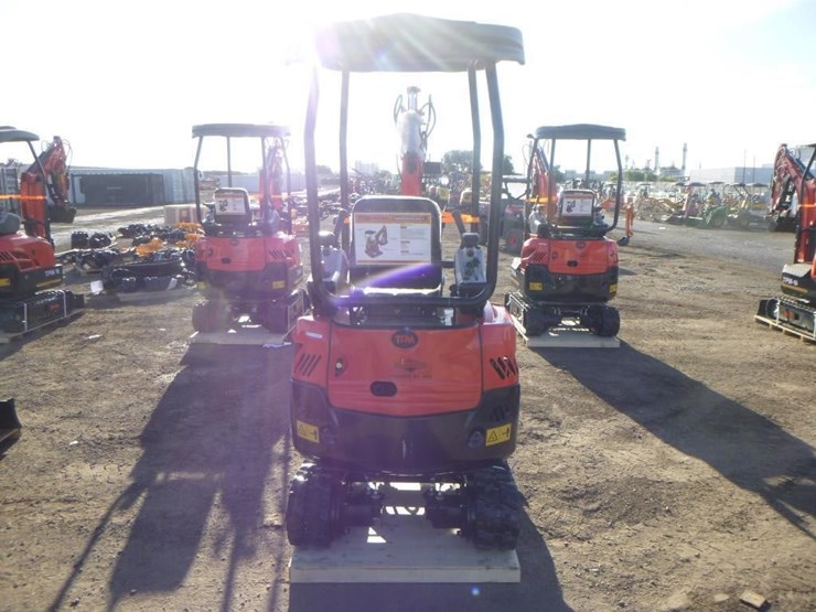 2025-tpm-16-hydraulic-excavator-image-8