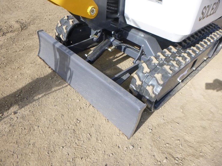 2025-sdlanch-sdle20-hydraulic-excavator-image-16