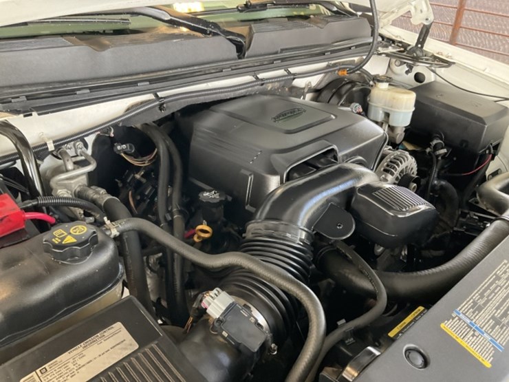 2011-chevrolet-silverado-1500-image-12