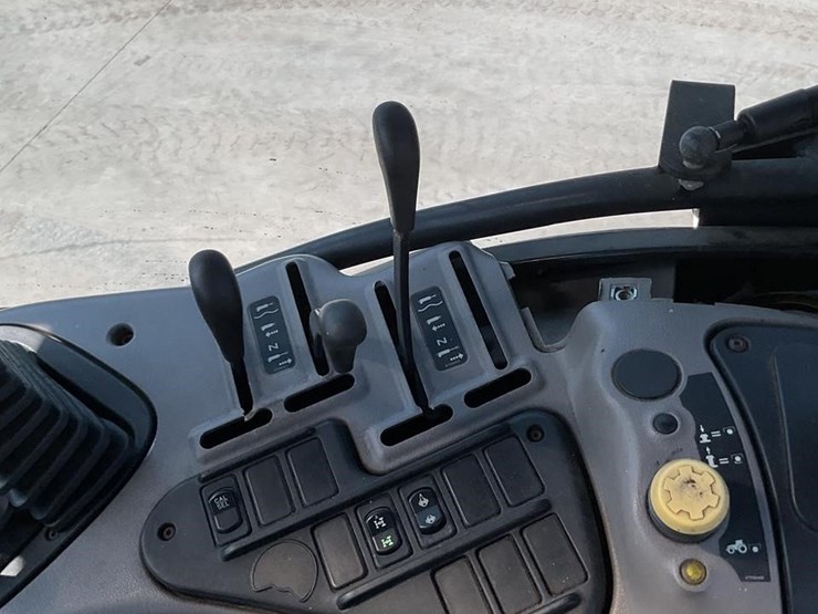 2011-case-ih-maxxum-115-image-14