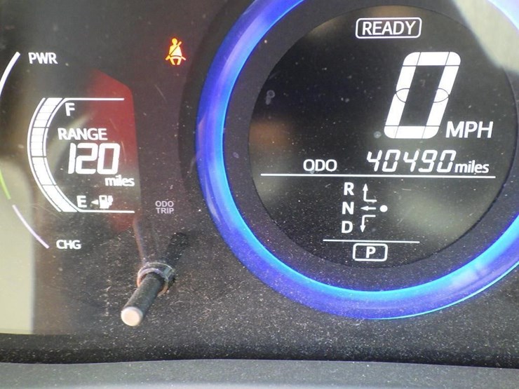 2014-toyota-rav4-image-14