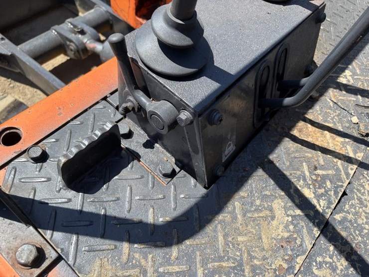 airman-hm305-hydraulic-excavator-image-28