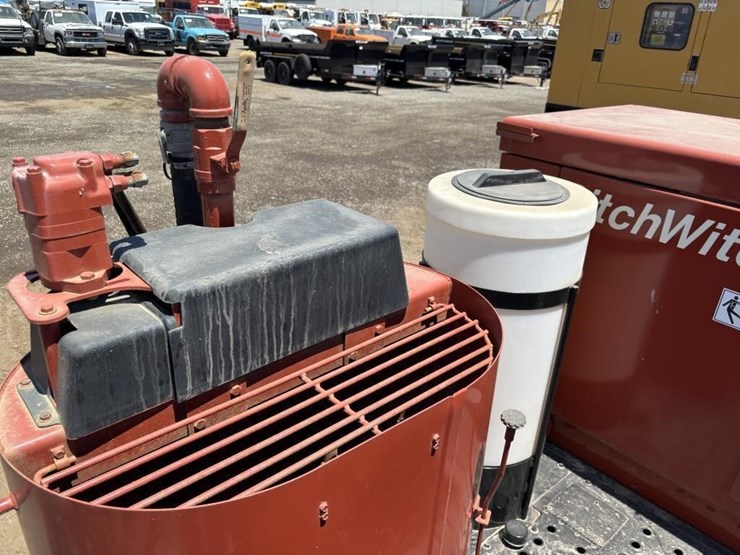 ditch-witch-fluid-pac-85-image-6